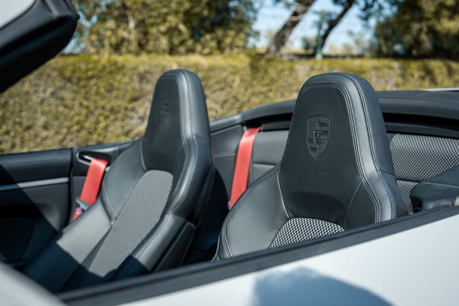 Porsche 911 Carrera Nardo Grey interior Black  2024