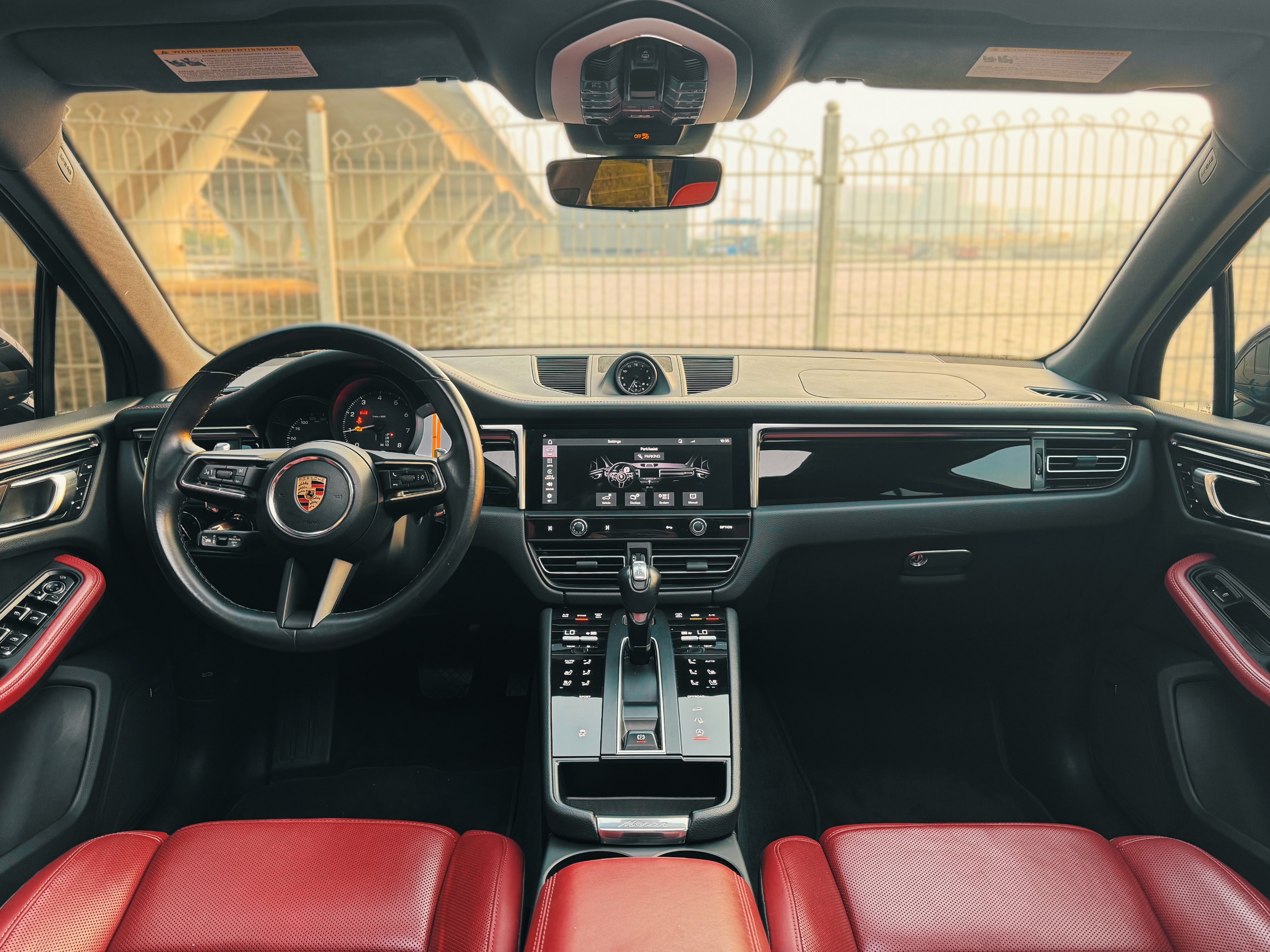 Cheap Porsche Macan Turbo Black Monthly  2024