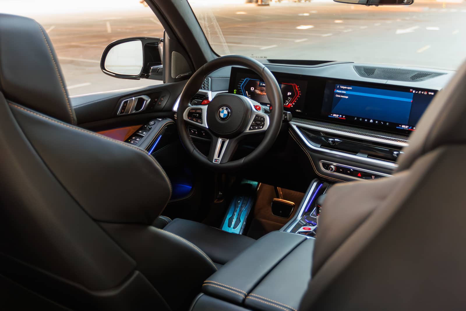BMW X5M BLACK  2025