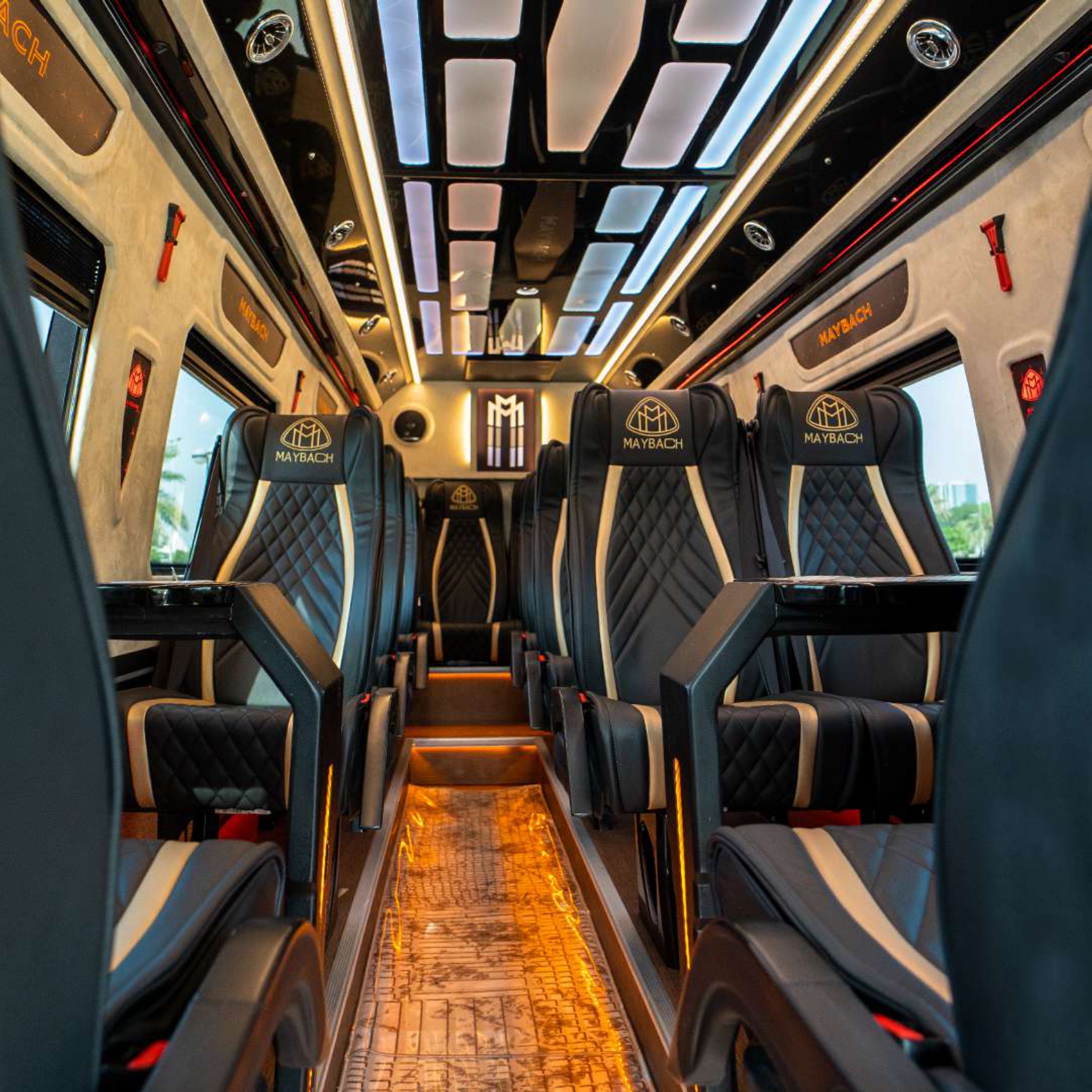 Mercedes MayBach Vip Sprinter 16 seater Black  2025