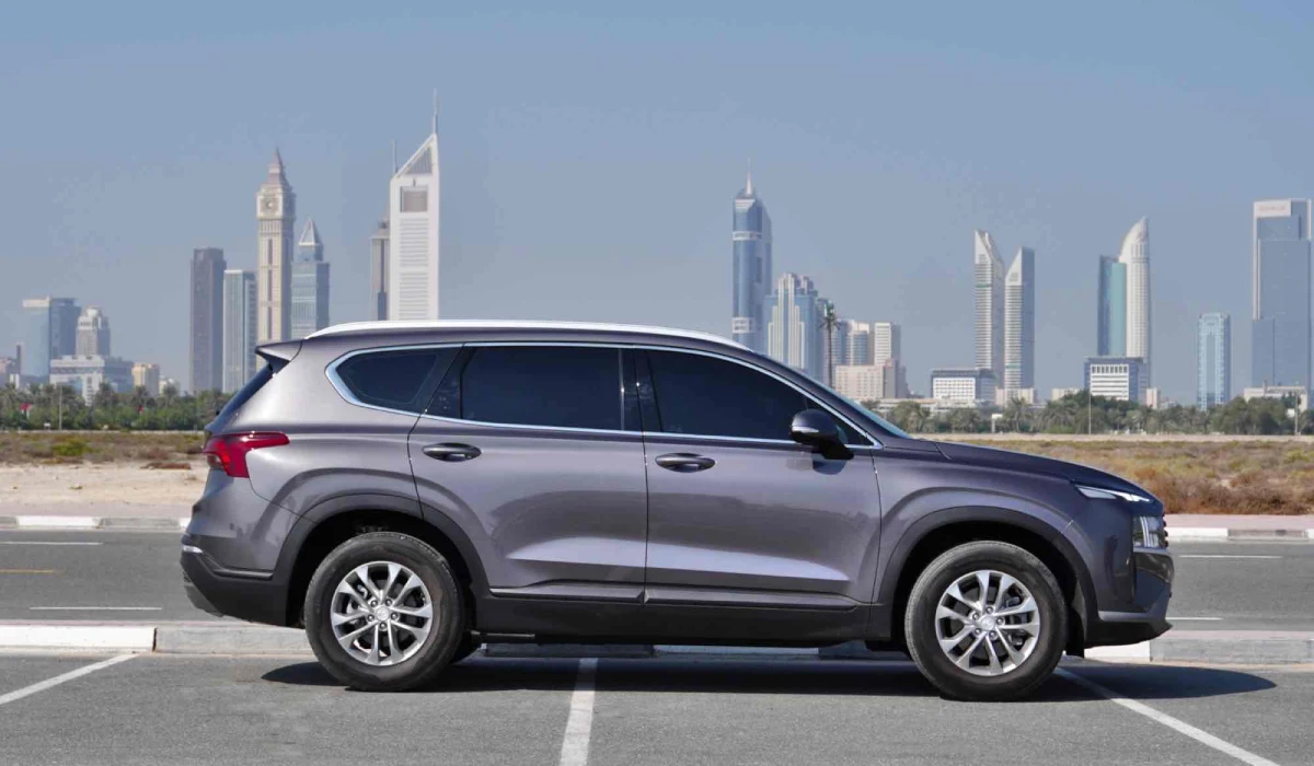 Rent Hyundai Santafe  2022 in Dubai , UAE 