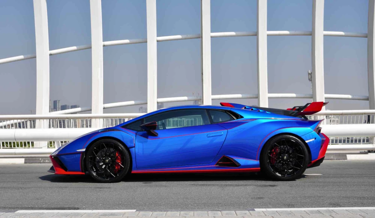 Rent Lamborghini Huracan BEIGE 2022 in Dubai , UAE 