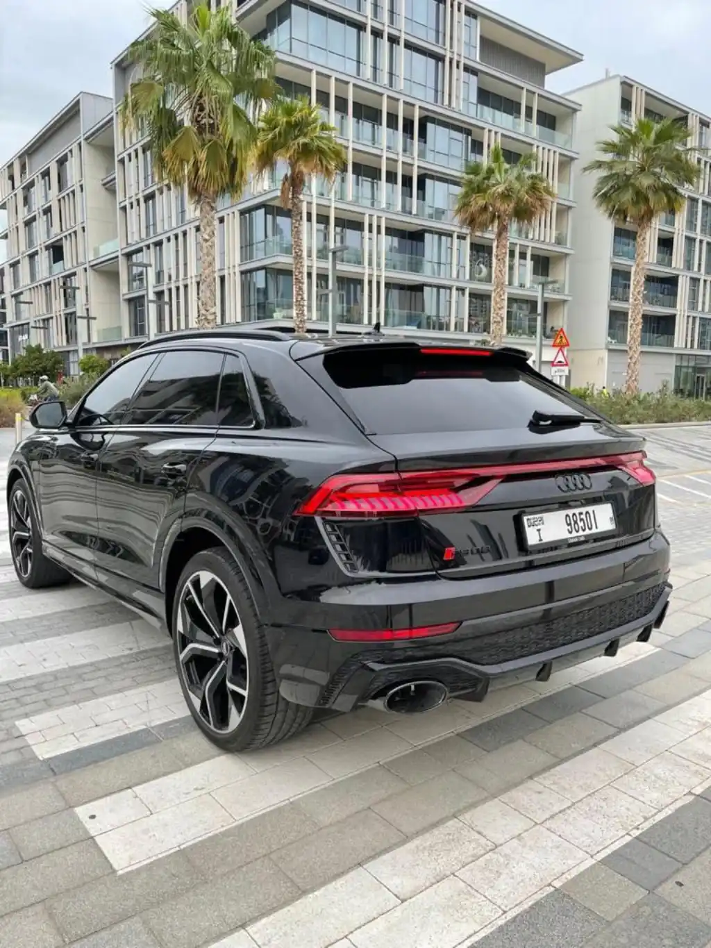 Rent Audi Rsq8 BLACK 2022 in Dubai , UAE 
