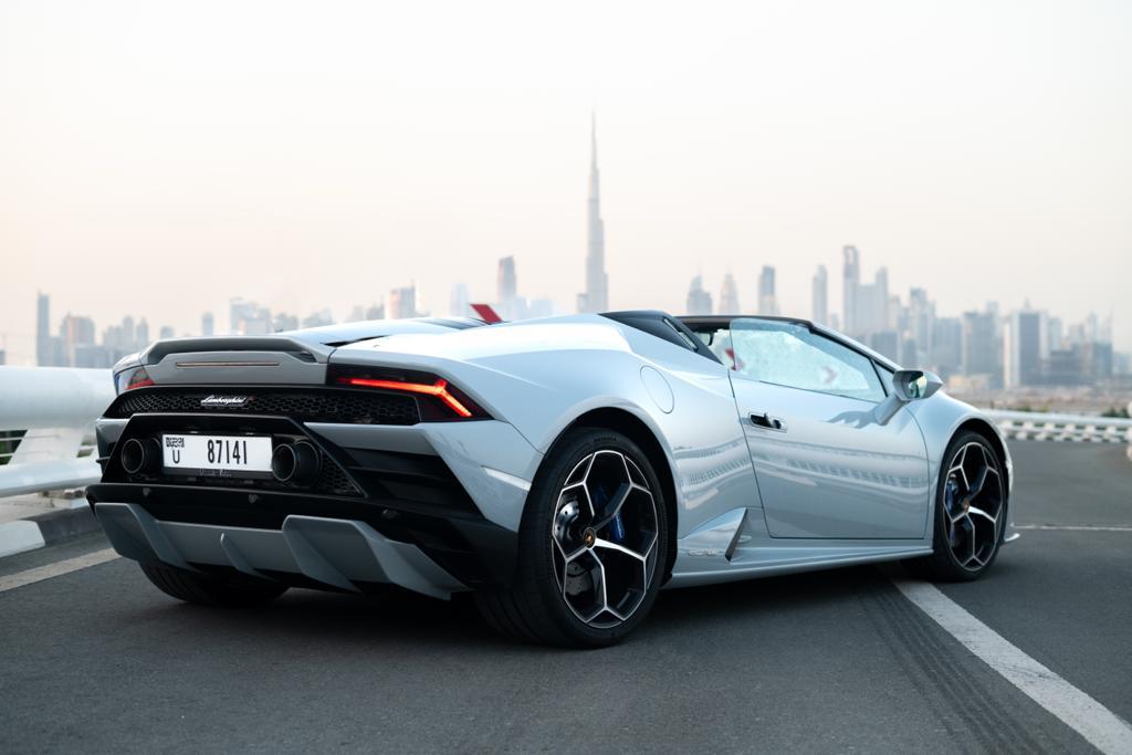 Rent Lamborghini Evo WHITE 2023 in Dubai , UAE 