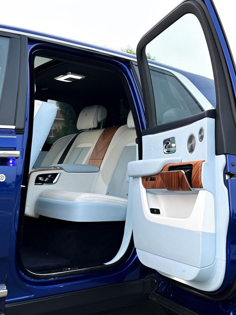 Rent Rolls-Royce Cullinan BLUE 2022 in Dubai , UAE 