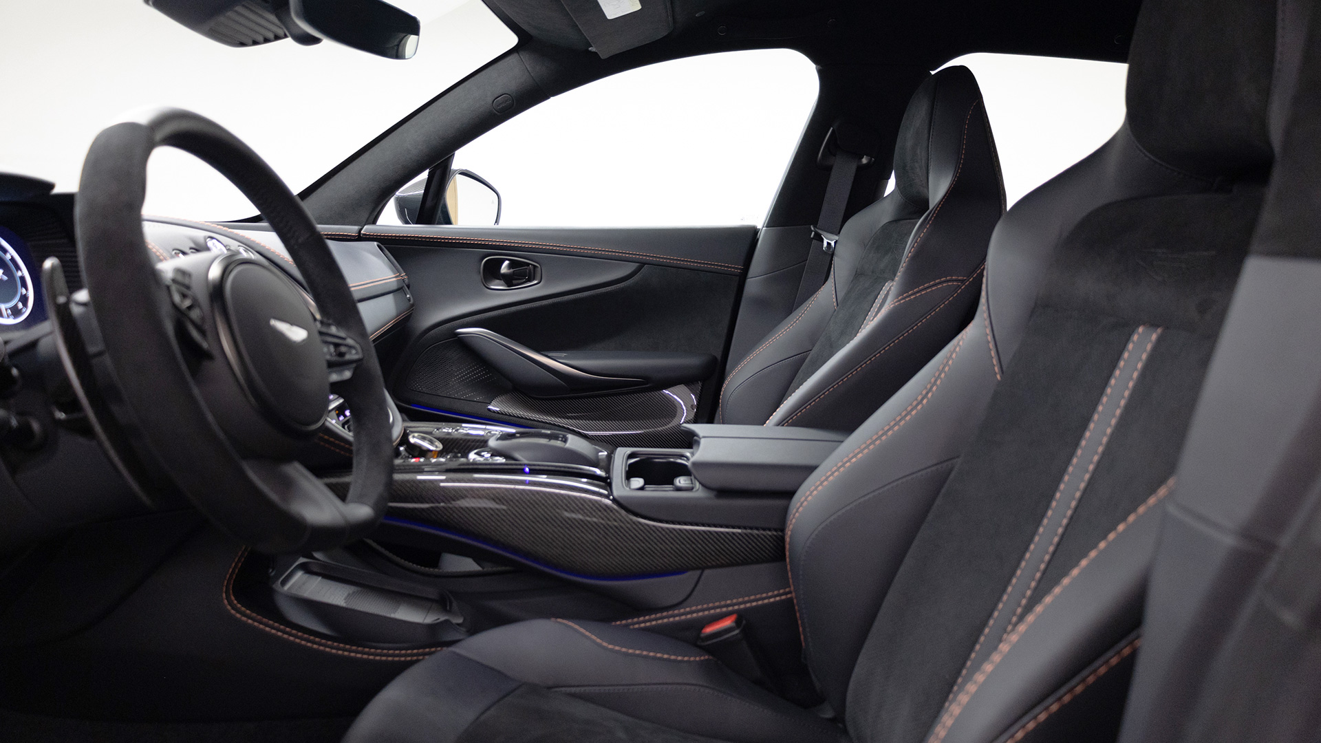 Rent Aston Martin DBX 707 BLACK 2024 in Dubai , UAE 