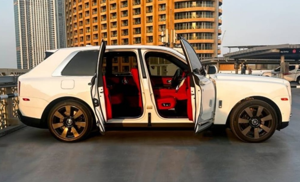 Rent Rolls-Royce Cullinan WHITE 2024 in Dubai , UAE 