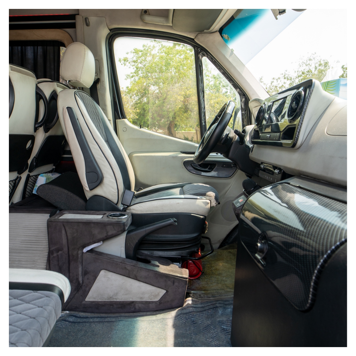 Rent VIP Sprinter 16 Seater BLACK 2025 with chauffeur in Dubai , UAE 