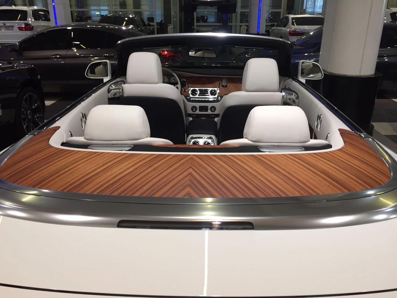 Rent Rolls-Royce Dawn WHITE 2021 in Dubai , UAE 