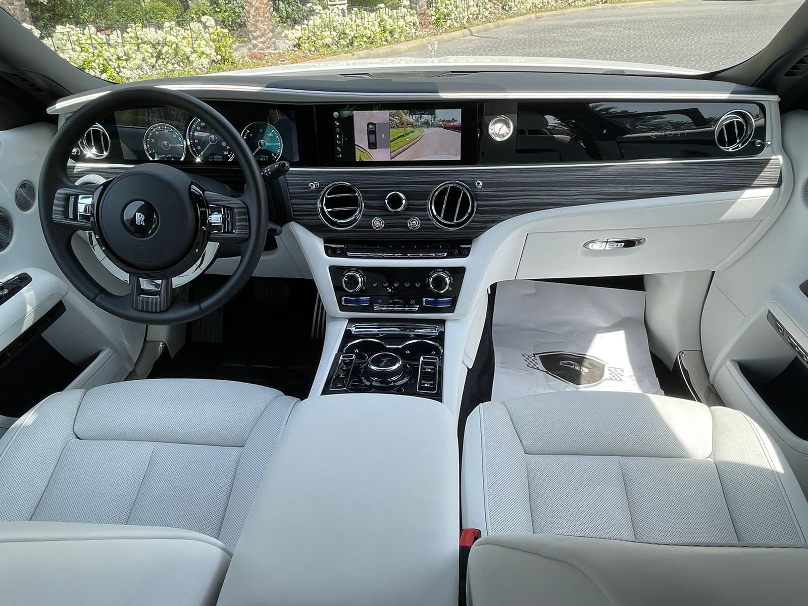 Rent Rolls-Royce Ghost WHITE 2022 in Dubai , UAE 