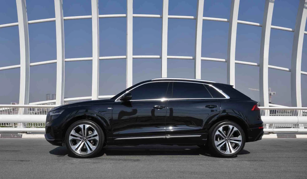 Rent Audi Q8 BLACK 2022 in Dubai , UAE 