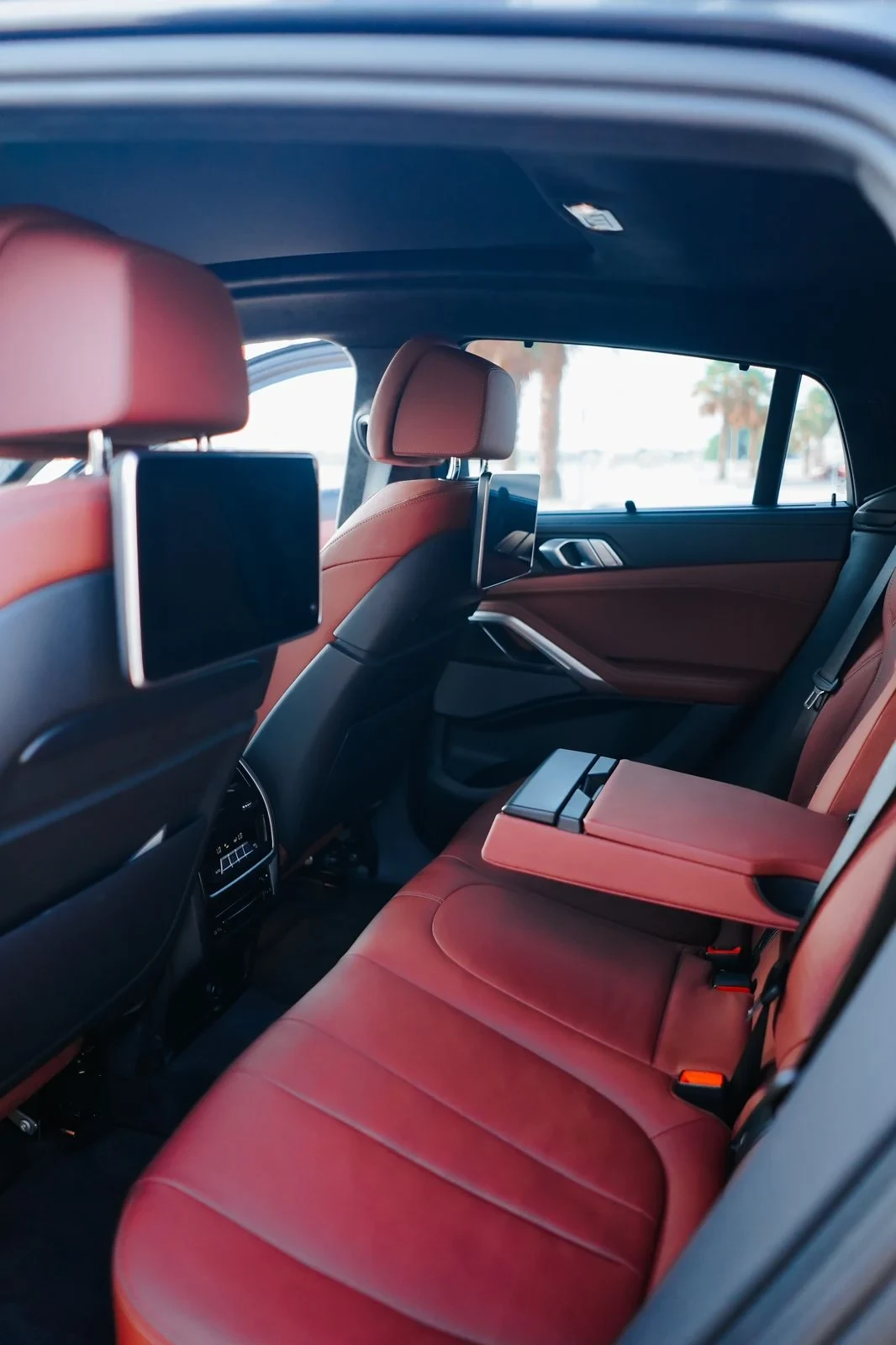 Rent Bmw Series  x BLACK 2022 in Dubai , UAE 