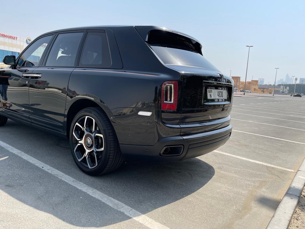 Rent Rolls-Royce Cullinan BLACK 2022 in Dubai , UAE 