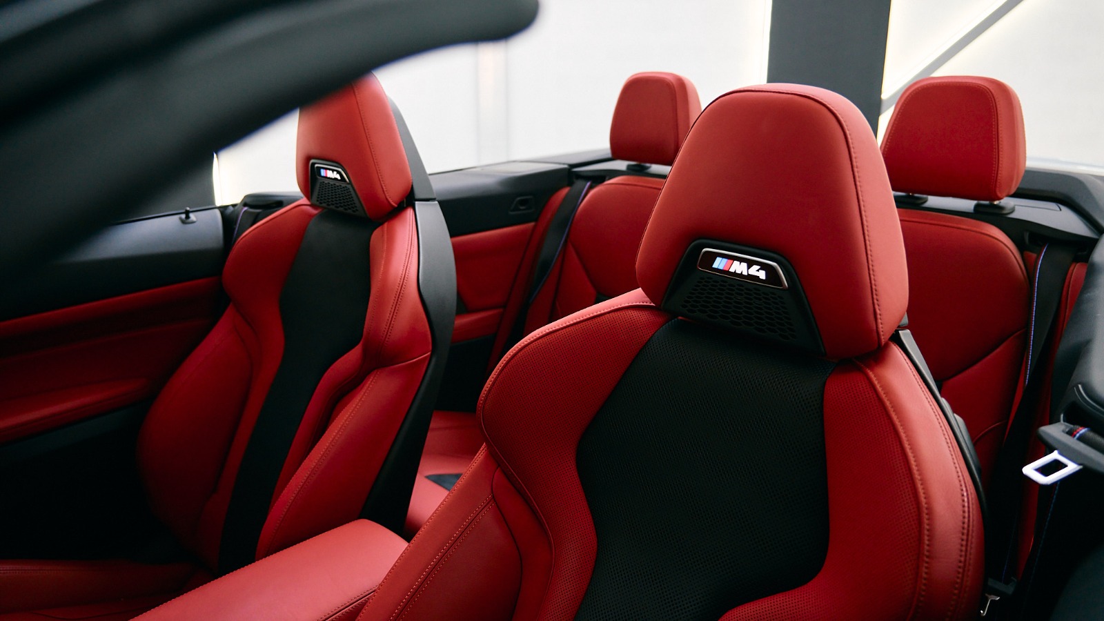 Rent Bmw Series m WHITE 2023 in Dubai , UAE 