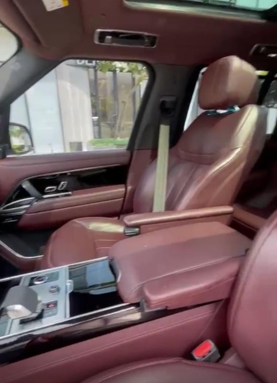 Rent Range-Rover Vogue WHITE 2024 in Dubai , UAE 