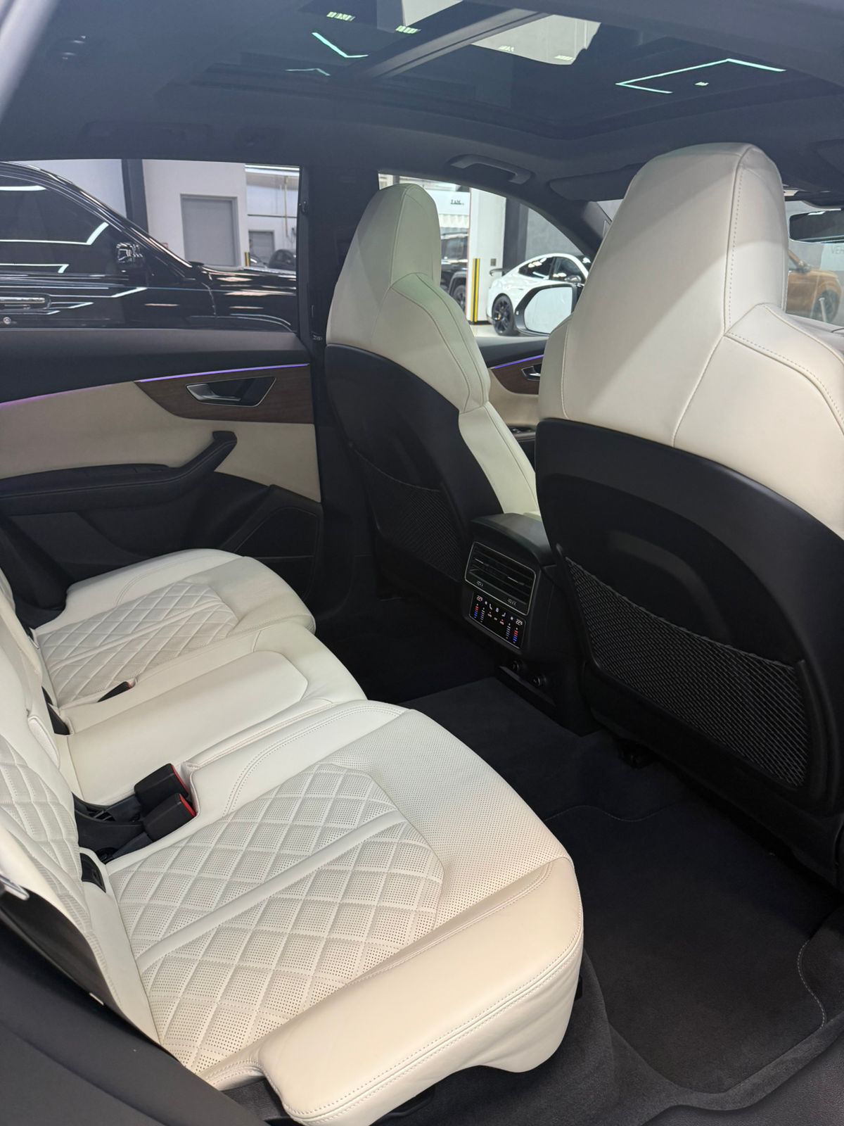 Rent Audi Q8 GREY 2024 in Dubai , UAE 
