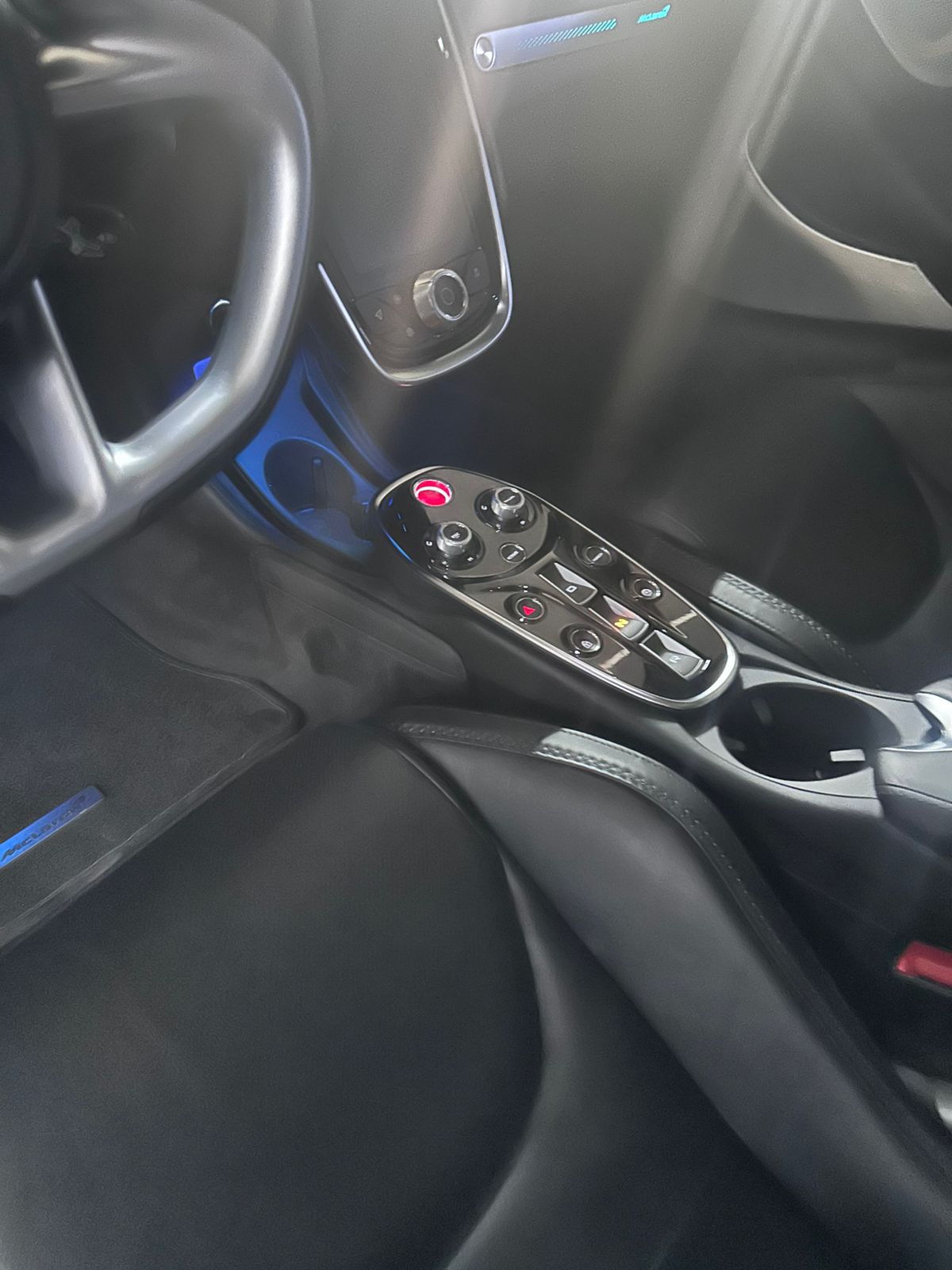 Rent McLaren Gt BLACK 2021 in Dubai , UAE 