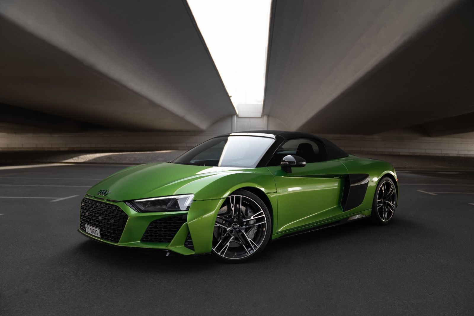 Rent Audi R8 GREEN 2021 in Dubai , UAE 