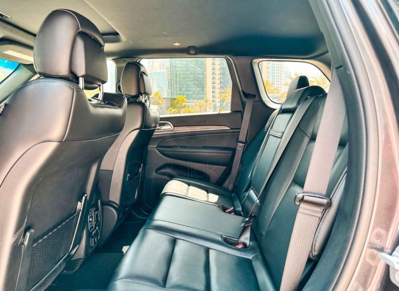 Rent Jeep Grand cherokee BLACK 2021 in Dubai , UAE 