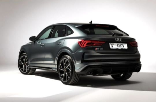 Rent Audi Rsq8 BLACK 2024 in Dubai , UAE 