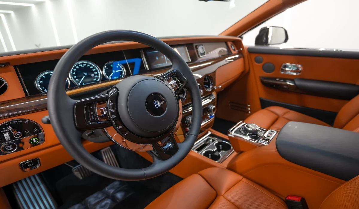 Rent Rolls-Royce Phantom BLACK 2022 in Dubai , UAE 