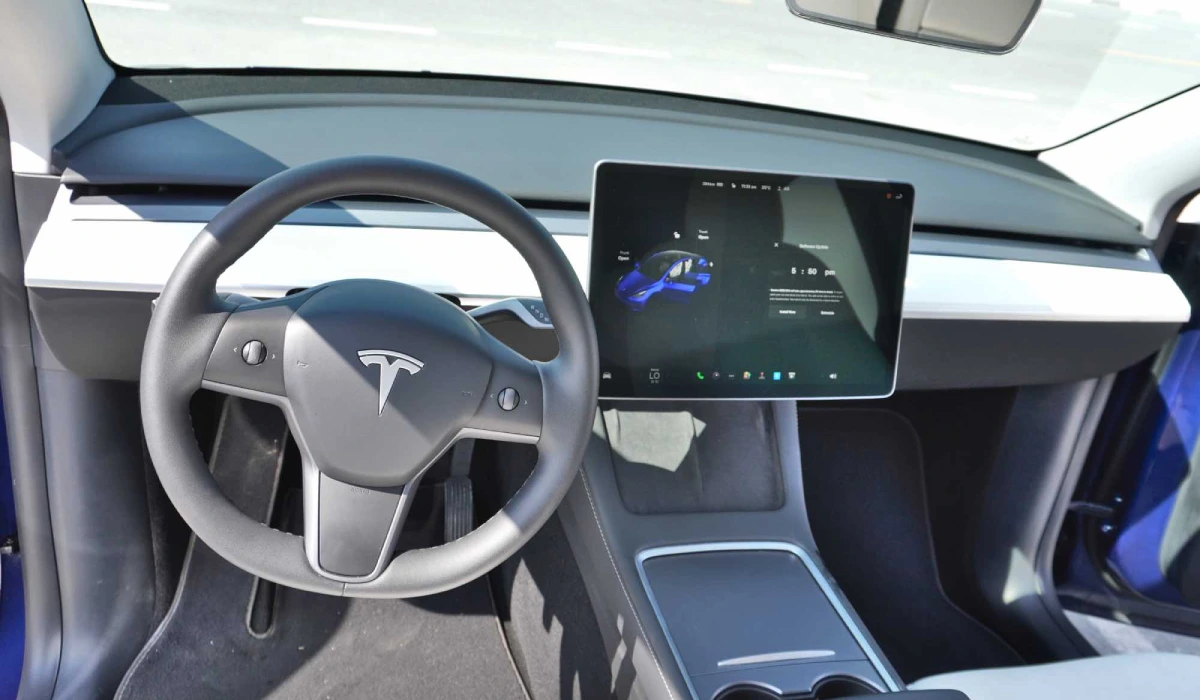 Rent Tesla Model 3 BLUE 2022 in Dubai , UAE 
