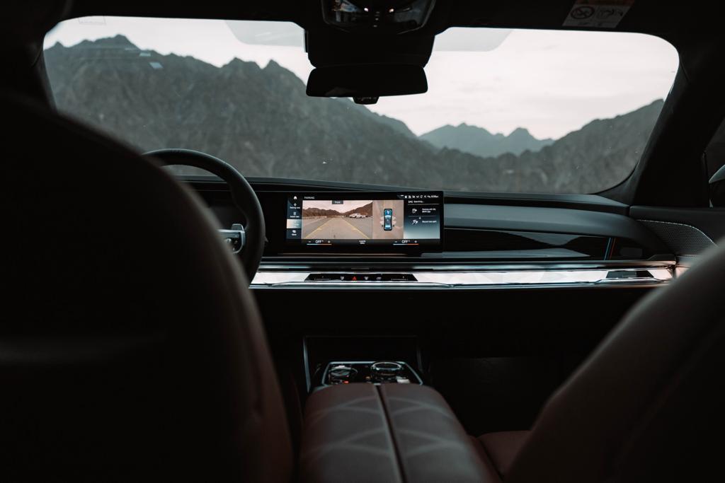 Rent Bmw Series 7 BLACK 2023 in Dubai , UAE 