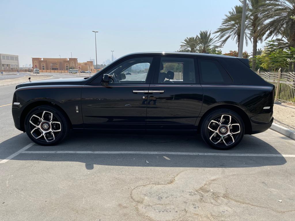 Rent Rolls-Royce Cullinan BLACK 2022 in Dubai , UAE 