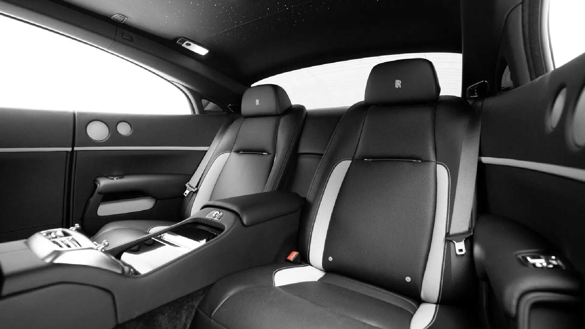 Rent Rolls-Royce Wraith BLACK 2021 in Dubai , UAE 