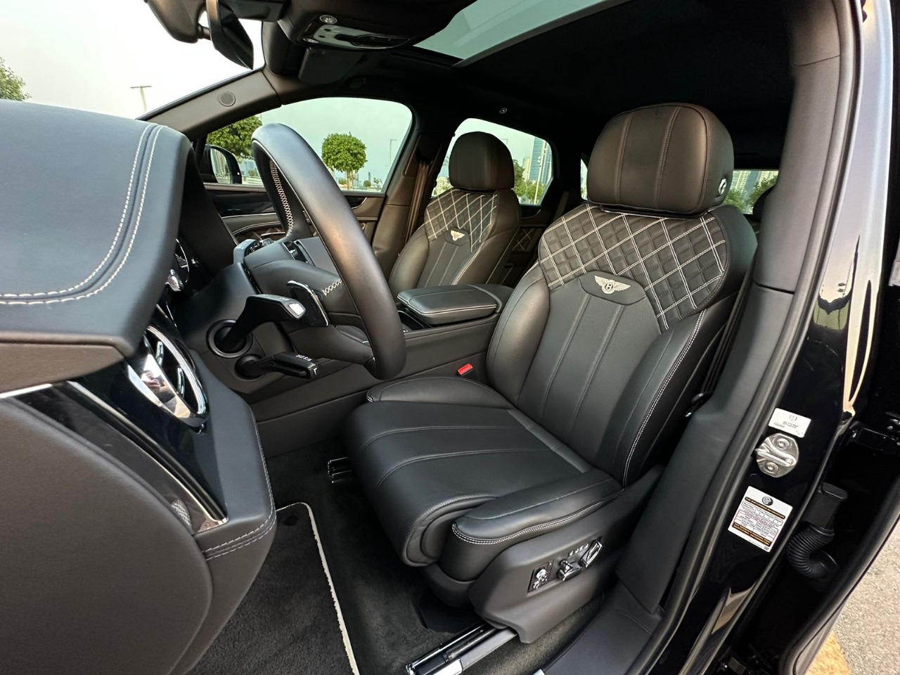 Rent Bentley Bentayga BLACK 2023 in Dubai , UAE 
