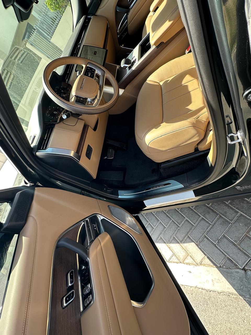 Rent Vogue BLACK 2025 with chauffeur in Dubai , UAE 