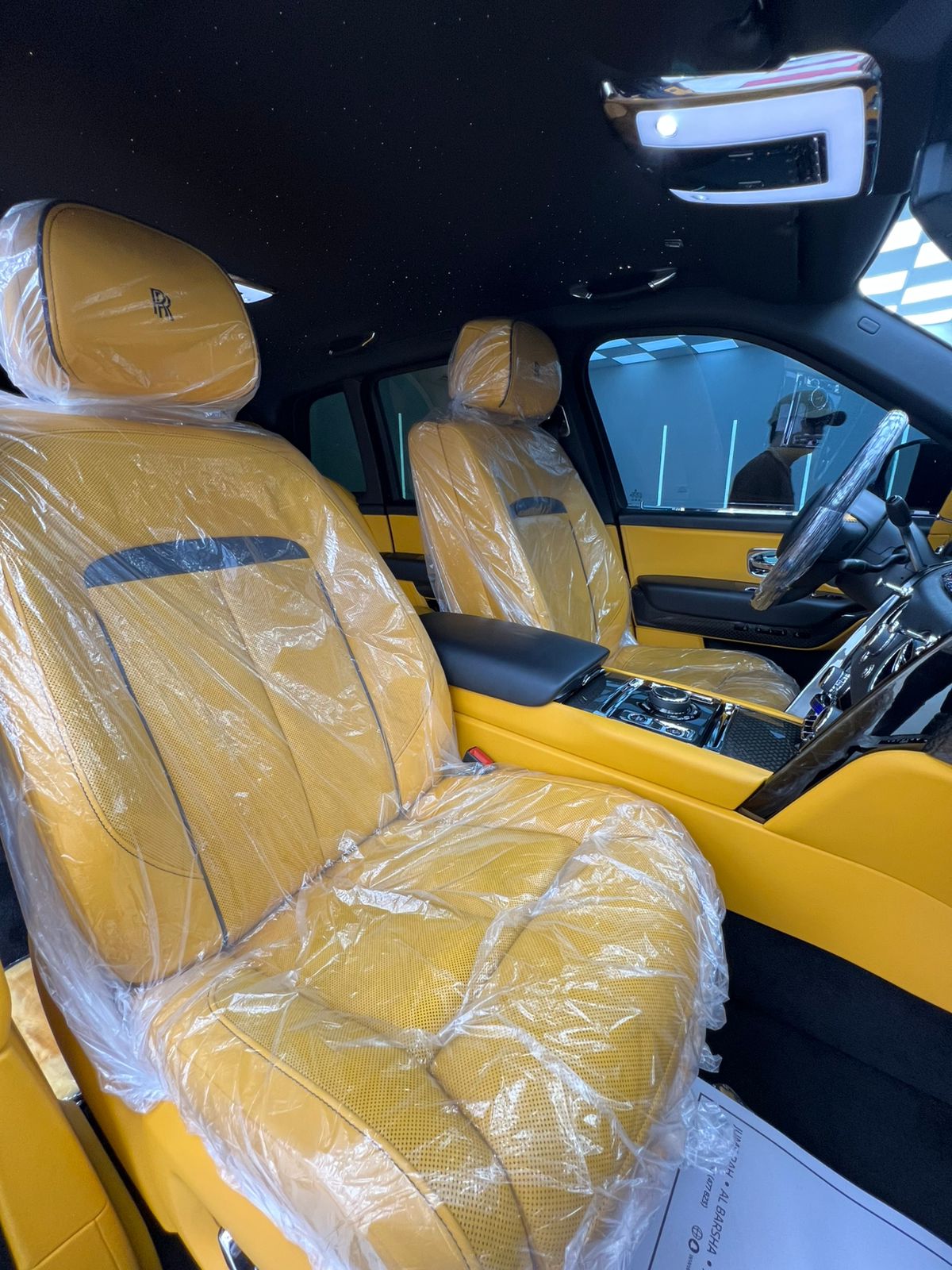 Rent Cullinan BLACK 2024 with chauffeur in Dubai , UAE 