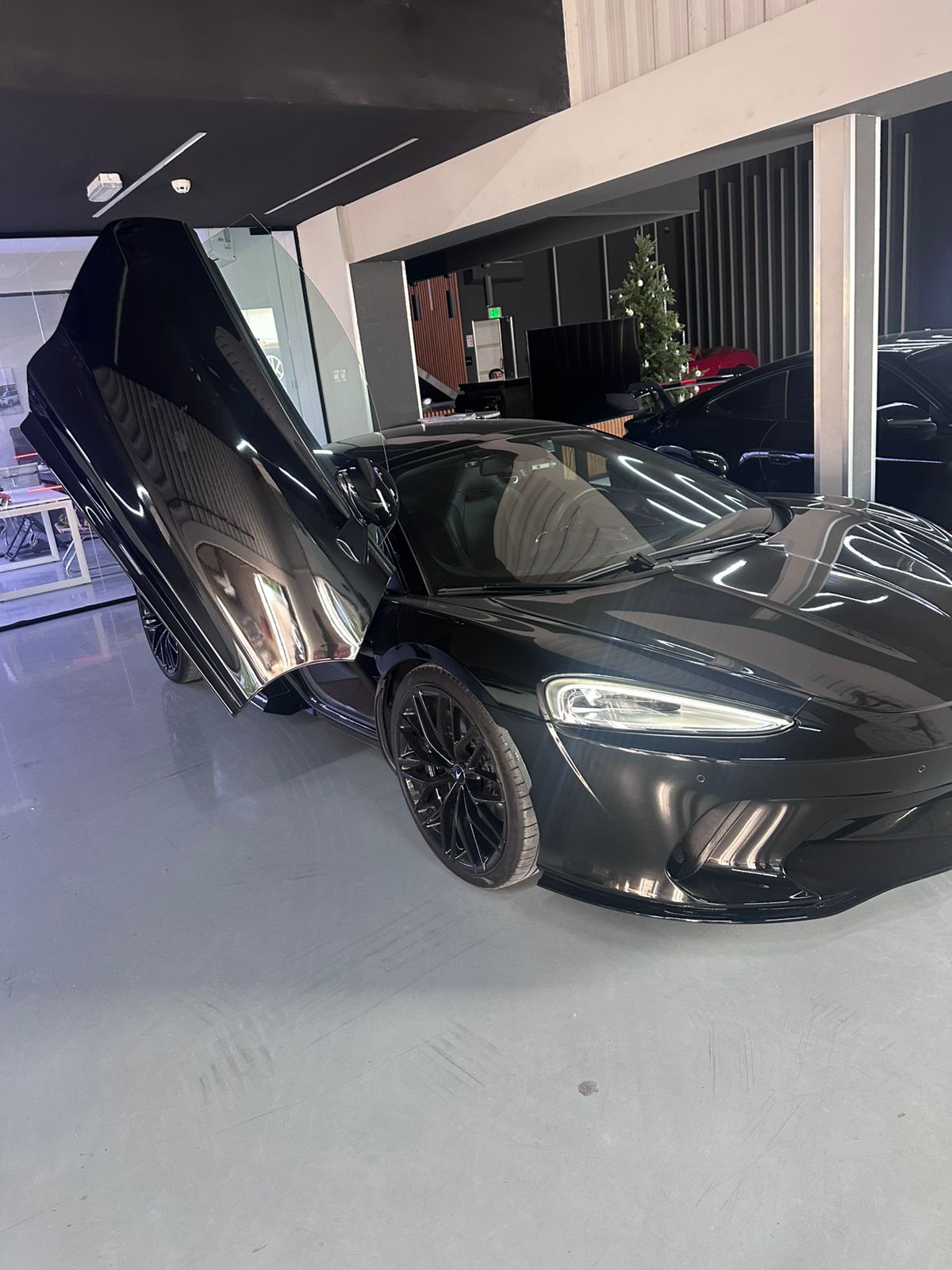 Rent McLaren Gt BLACK 2021 in Dubai , UAE 