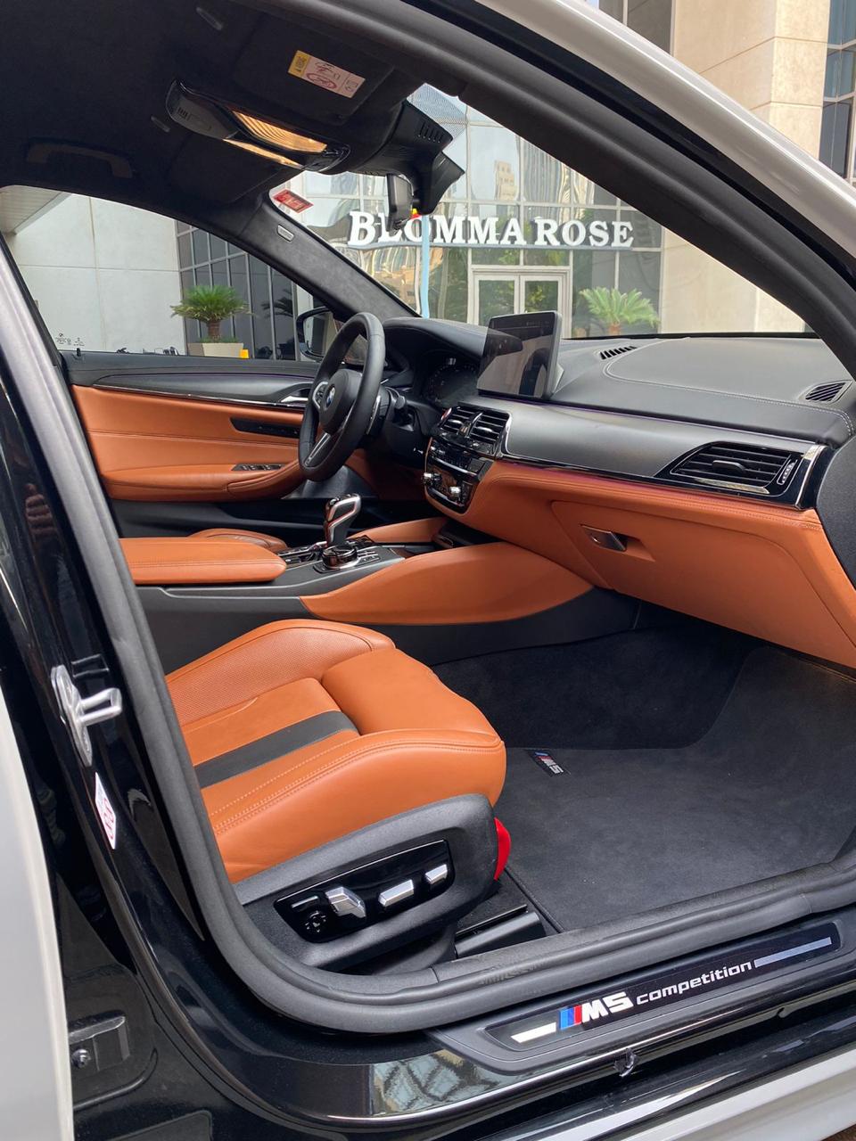 Rent Bmw Series m BLACK 2022 in Dubai , UAE 