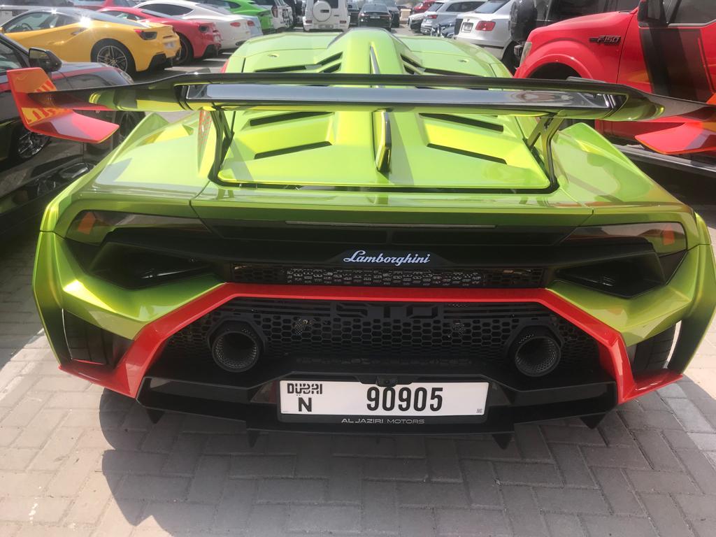 Rent Lamborghini Huracan GREEN 2022 in Dubai , UAE 
