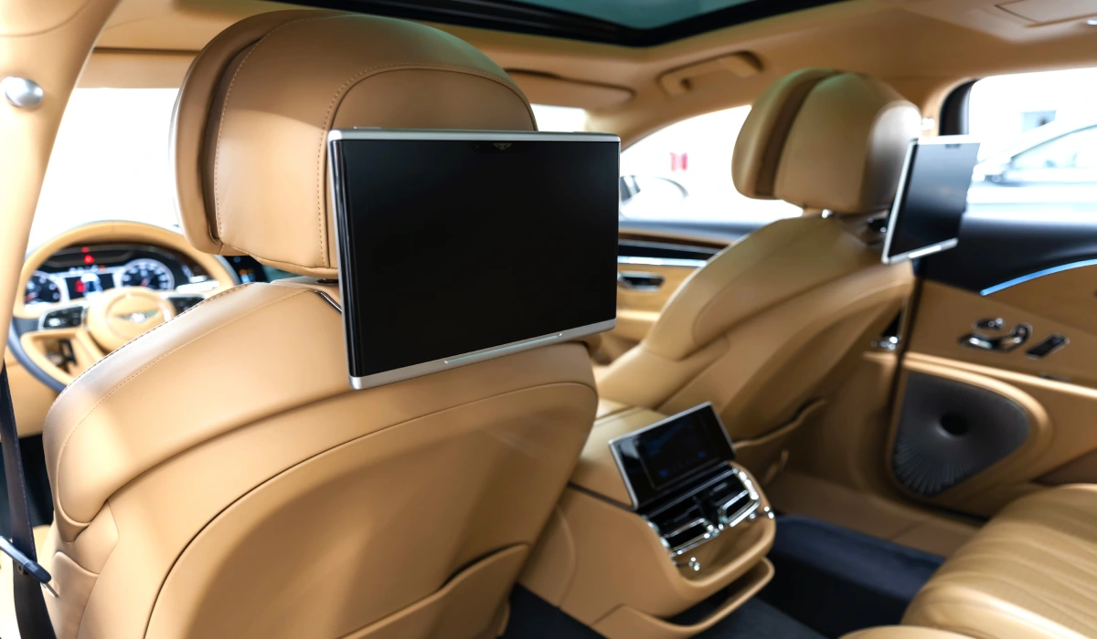 Rent Bentley Flying spur WHITE 2022 in Dubai , UAE 