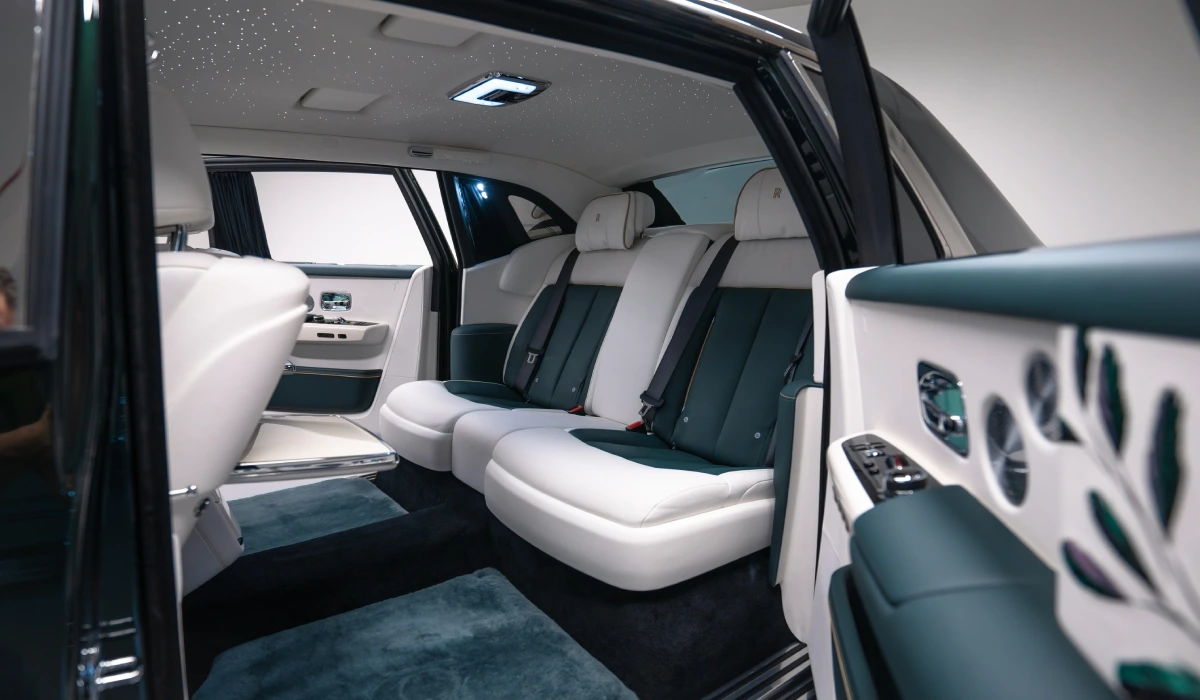 Rent Rolls-Royce Phantom  2022 in Dubai , UAE 