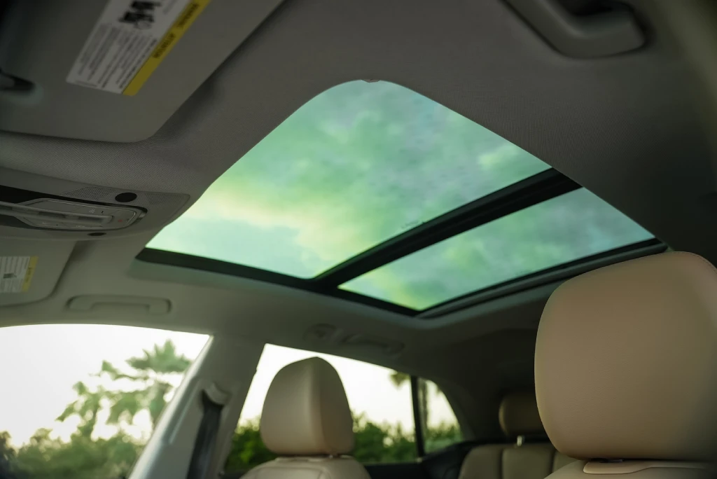 Rent Audi Model x WHITE 2023 in Dubai , UAE 
