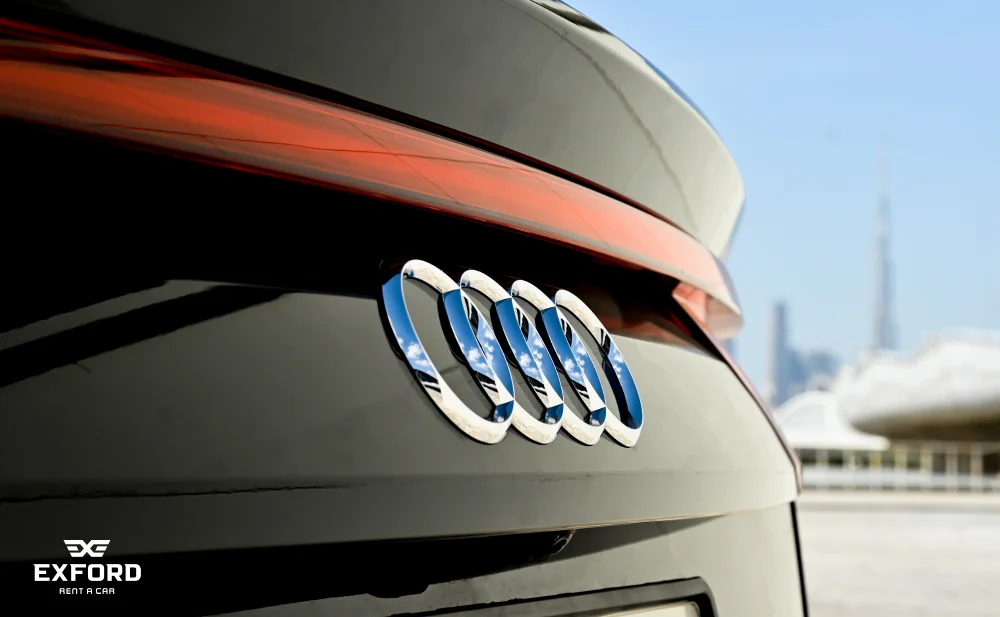 Rent Audi Q8 BLACK 2022 in Dubai , UAE 