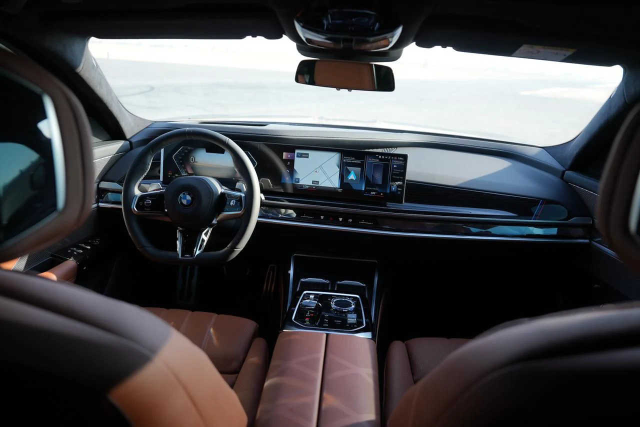 Rent Bmw Series 7 BLACK 2023 in Dubai , UAE 