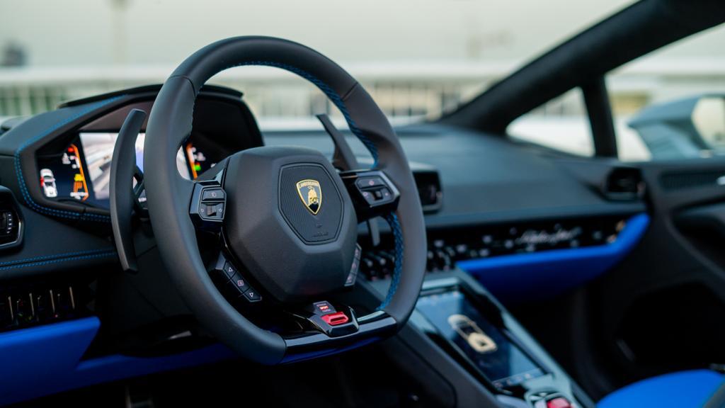 Rent Lamborghini Evo WHITE 2023 in Dubai , UAE 