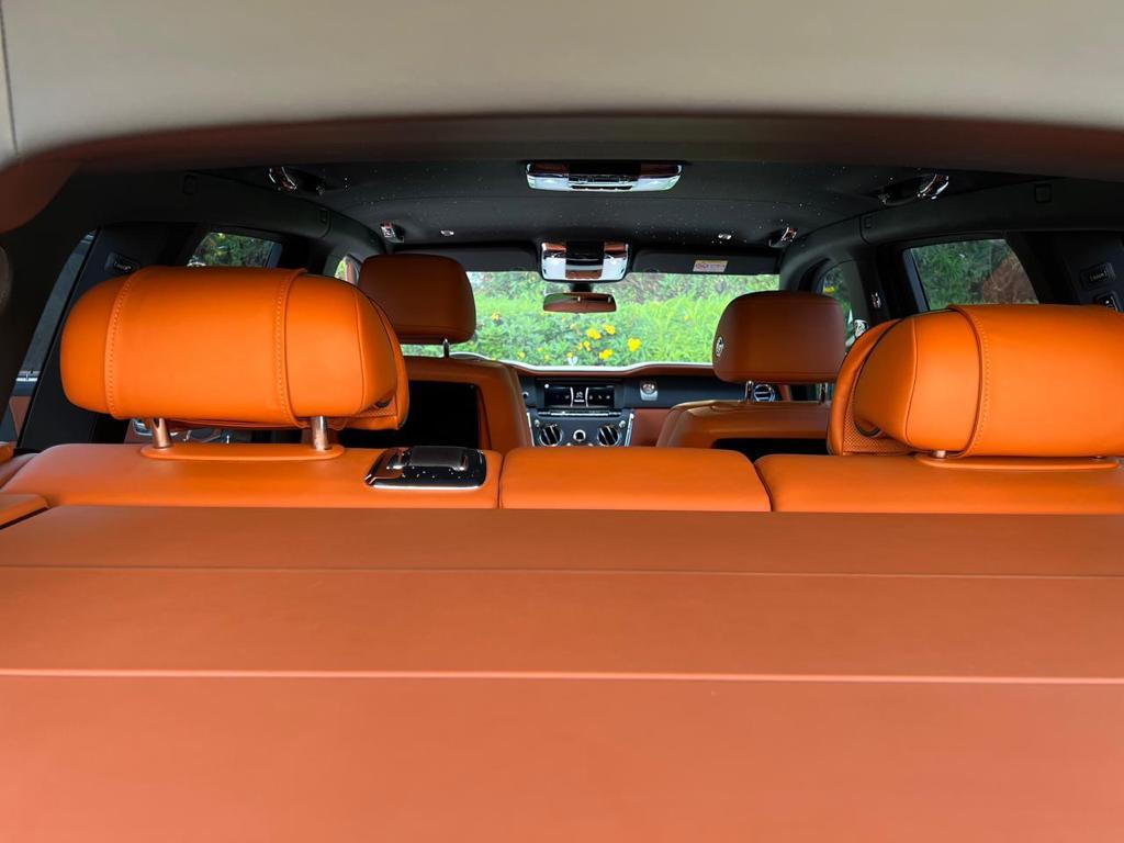 Rent Rolls-Royce Cullinan GREY 2022 in Dubai , UAE 