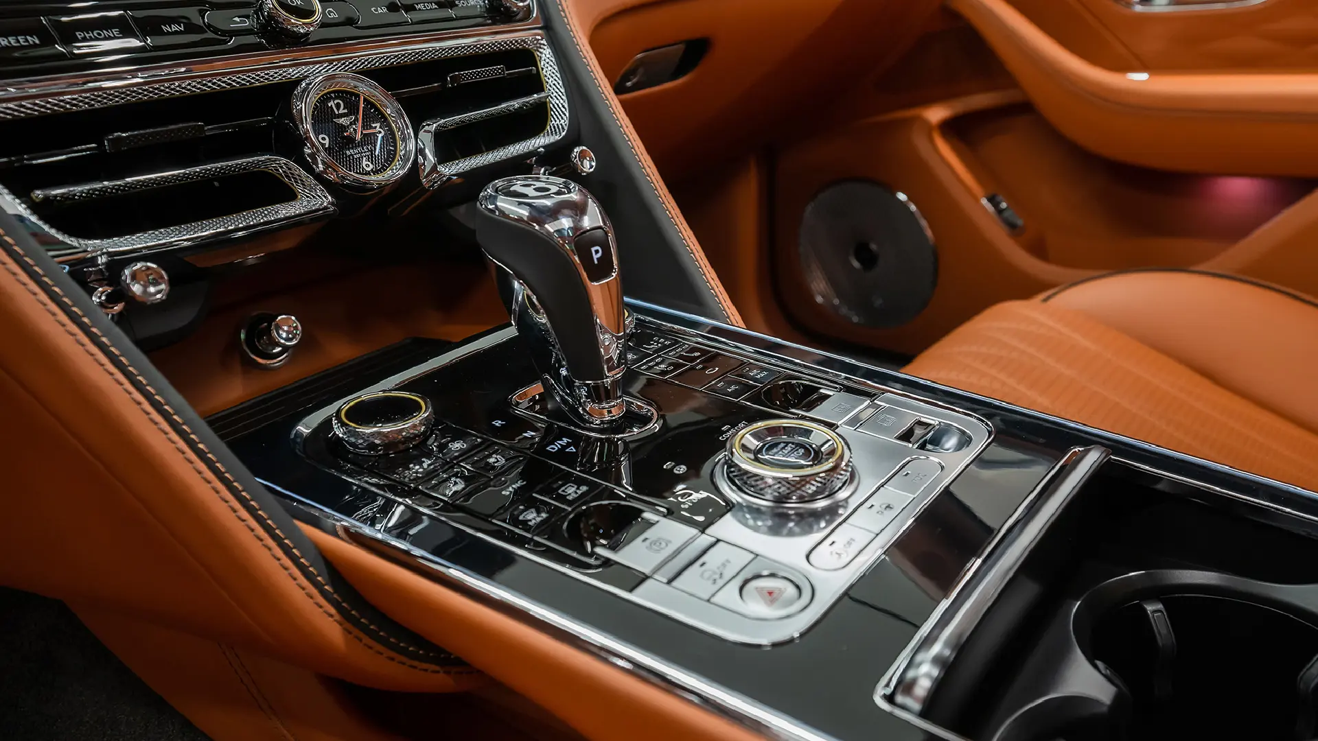 Rent Bentley Flying spur WHITE 2023 in Dubai , UAE 