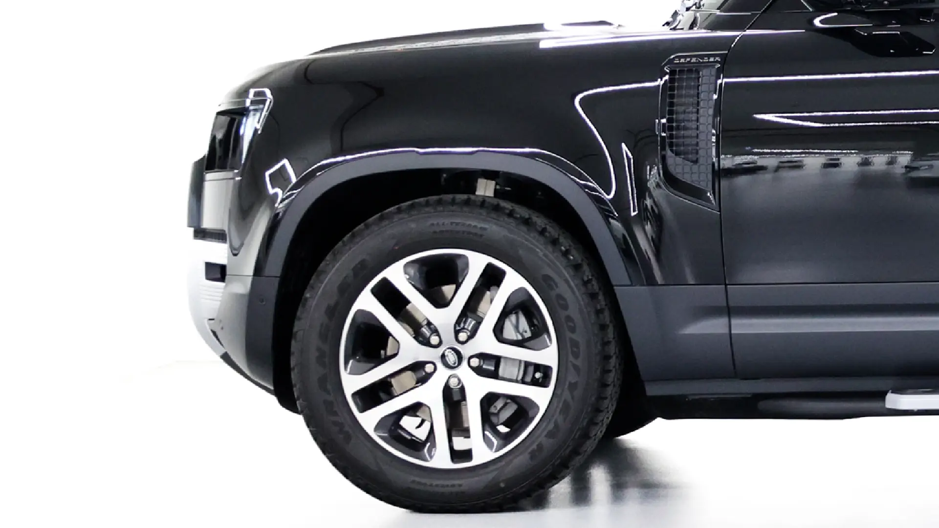 Rent Range-Rover Defender BLACK 2024 in Dubai , UAE 