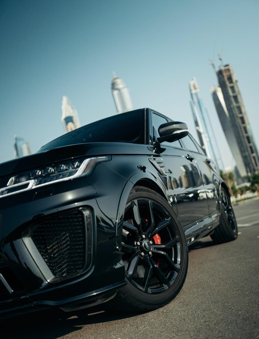 Rent Range-Rover Svr BLACK 2022 in Dubai , UAE 