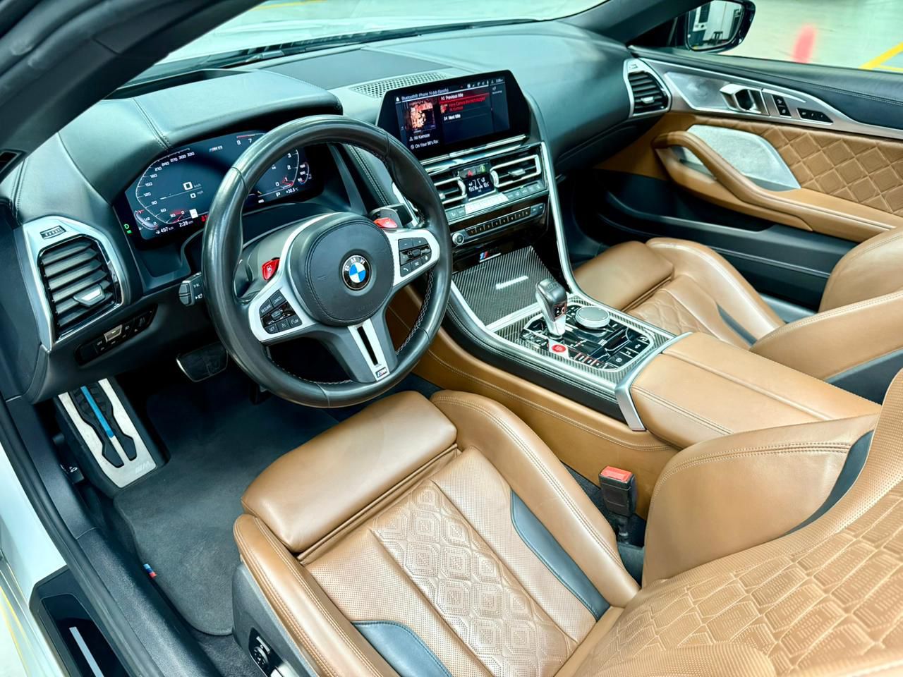 Rent Bmw Series 8 WHITE 2023 in Dubai , UAE 