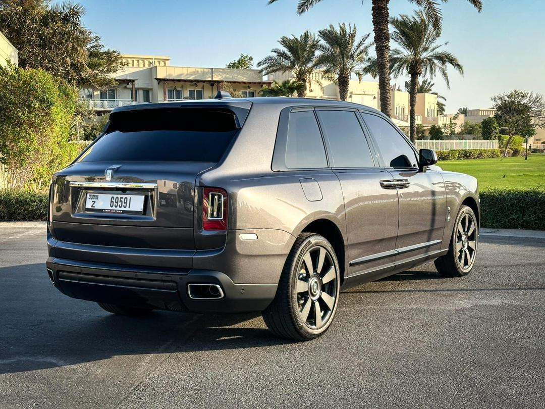 Rent Rolls-Royce Cullinan GREY 2024 in Dubai , UAE 