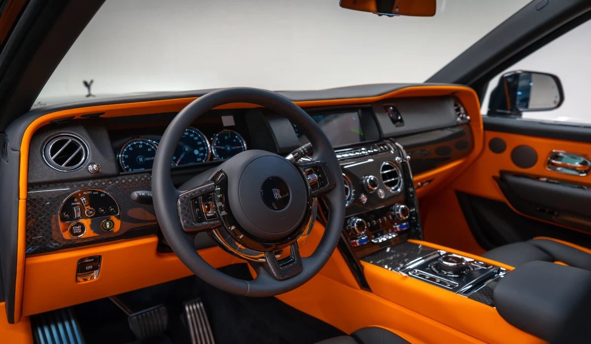 Rent Rolls-Royce Cullinan BLACK 2022 in Dubai , UAE 