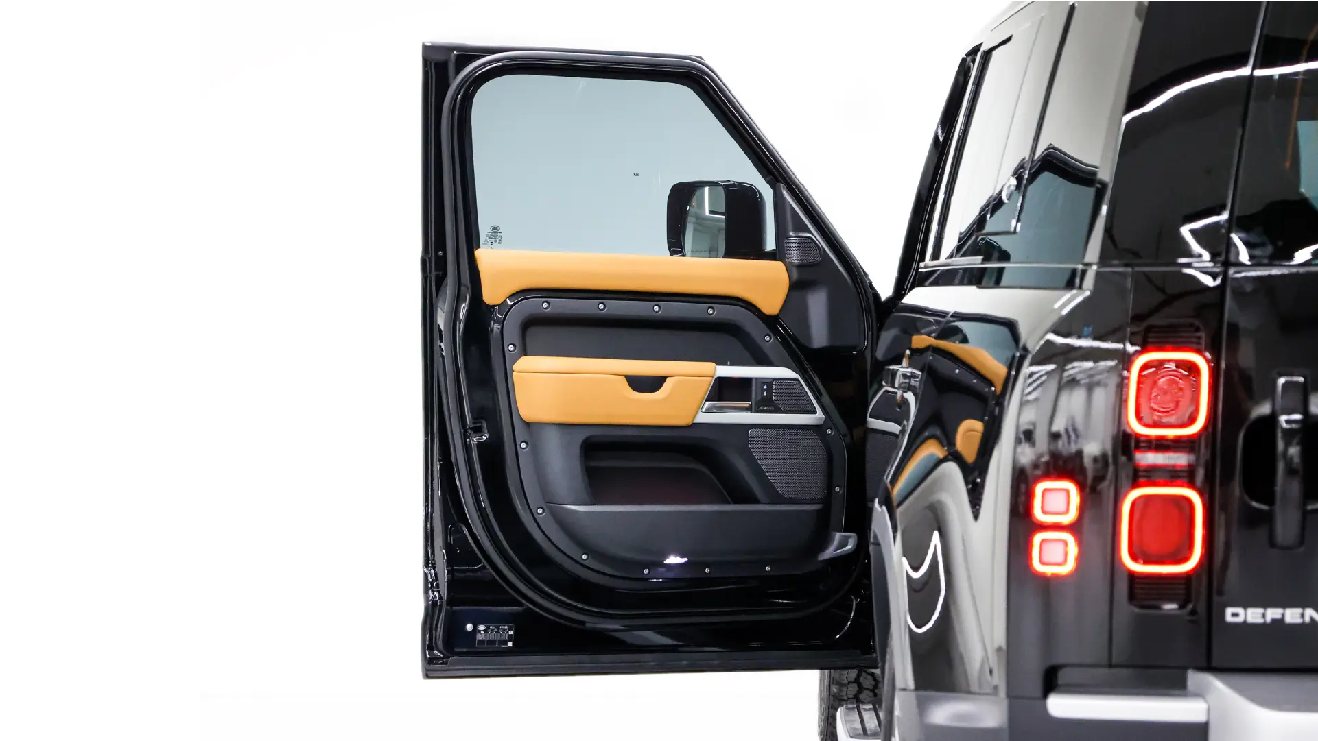 Rent Range-Rover Defender BLACK 2024 in Dubai , UAE 