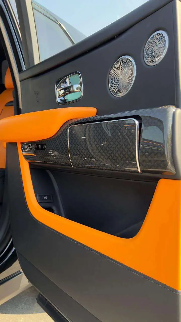 Rent Rolls-Royce Cullinan BLACK 2022 in Dubai , UAE 